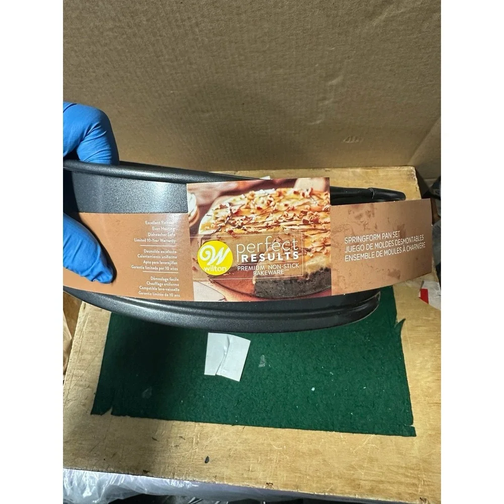 Wilton Perfect Results 2pc Springform Pan Set 9